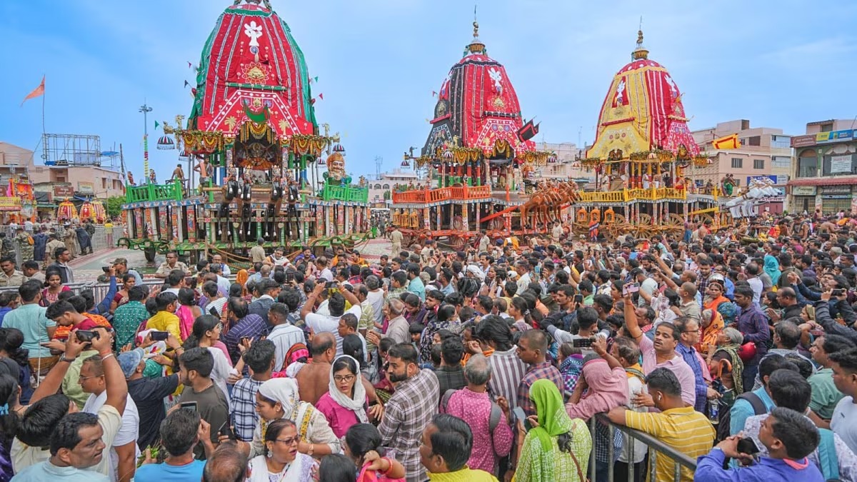 जगन्नाथ मंदिर: 48 साल बाद पुरी के जगन्नाथ मंदिर के रत्न भंडार की इन्वेंट्री शुरू हुई।