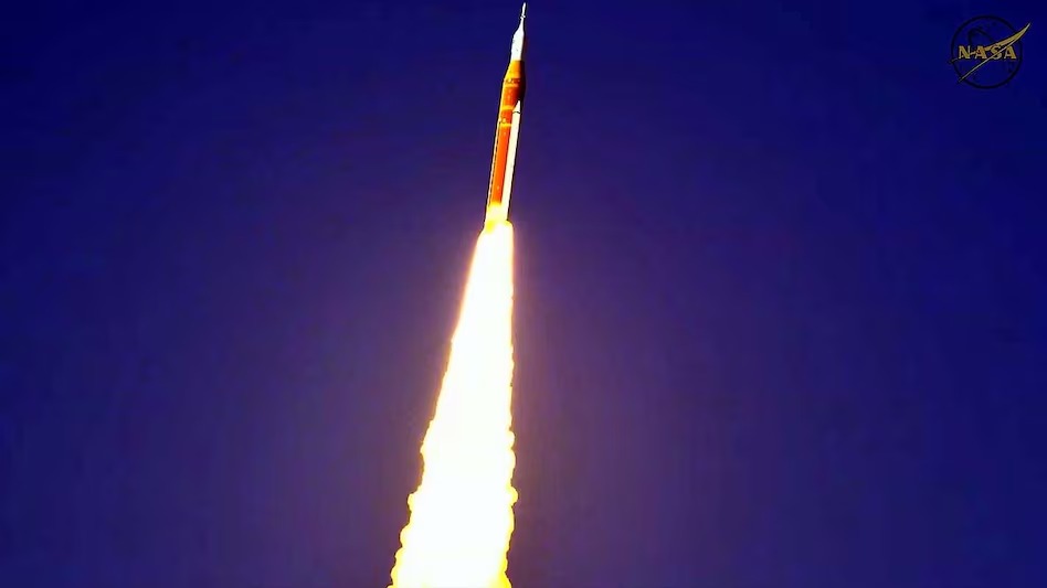 NASA ने Artemis II मिशन लॉन्च किया… अब चाँद पहुँच से बाहर नहीं है