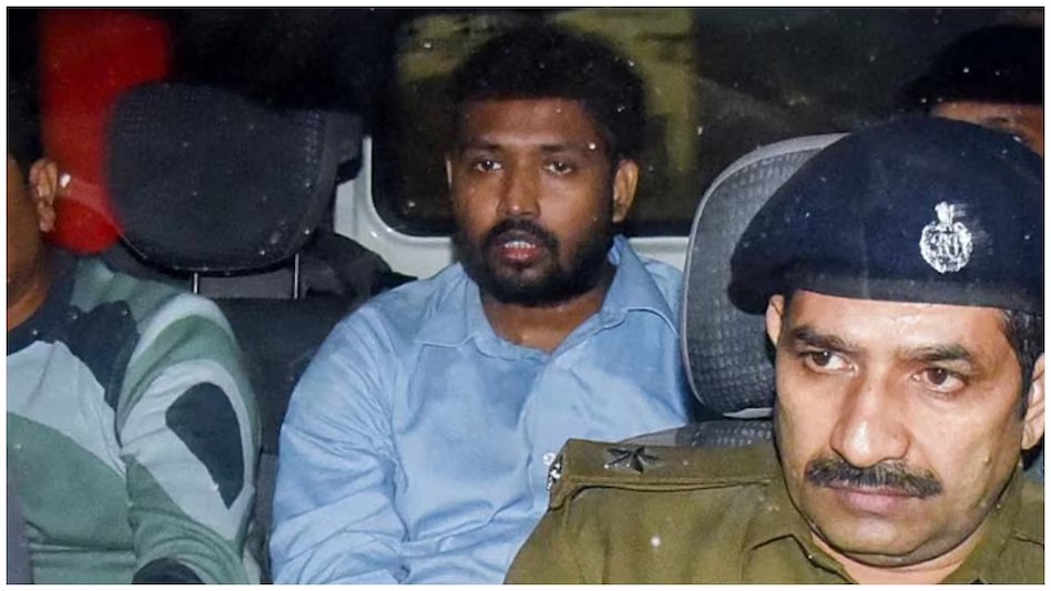गिरफ़्तारी के डर और कोचिंग सेंटर सील होने के खतरे के बीच, पटना के खान सर अब क्या करेंगे?
