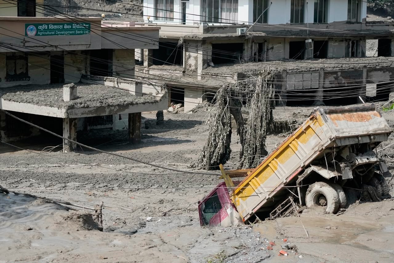 नेपाल बाढ़ अपडेट: नेपाल में भारी तबाही… 175 की मौत, 105 बचाए गए, 1,500 लापता
